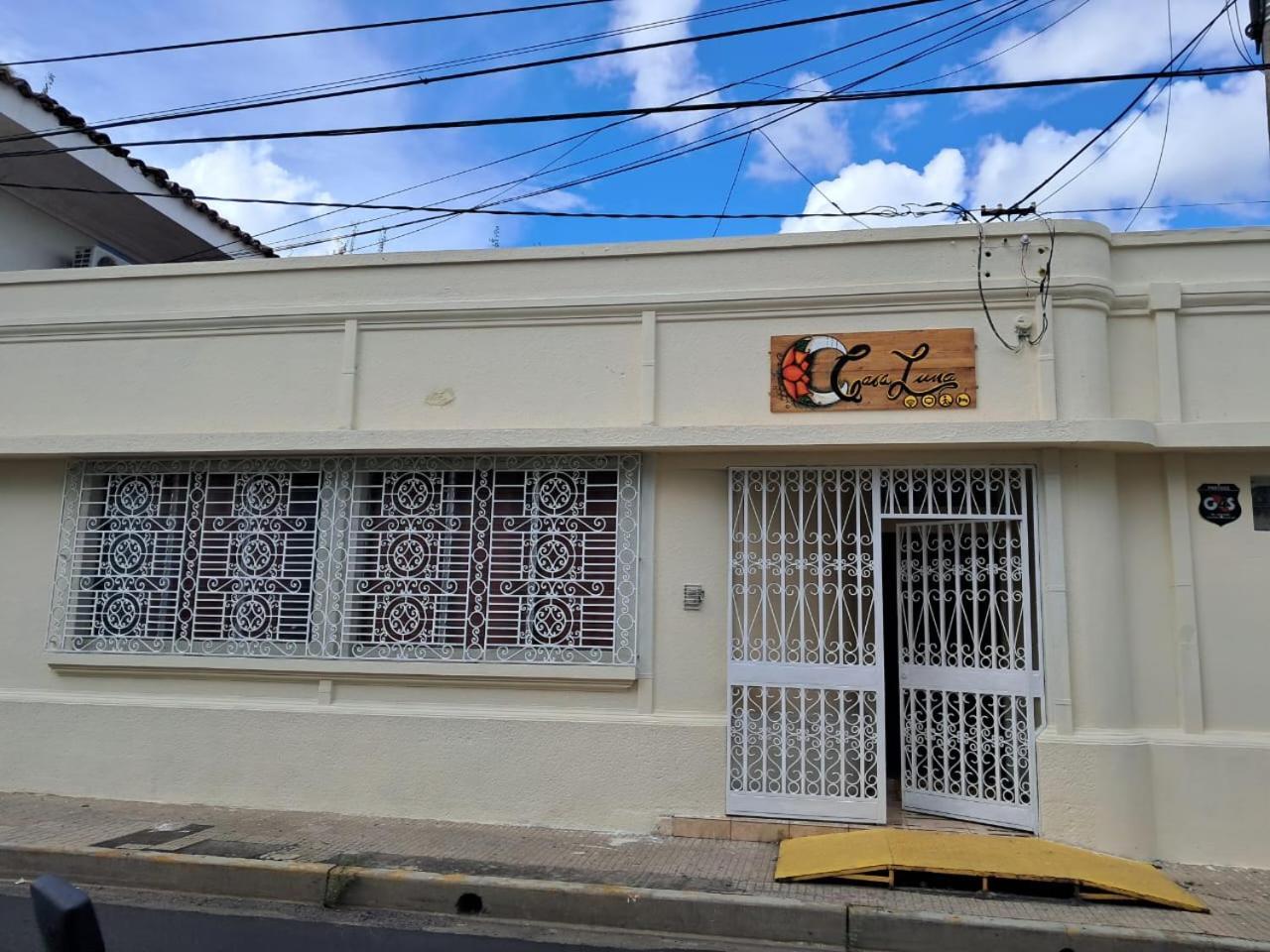 Hostal Casa Luna Santa Ana Bagian luar foto