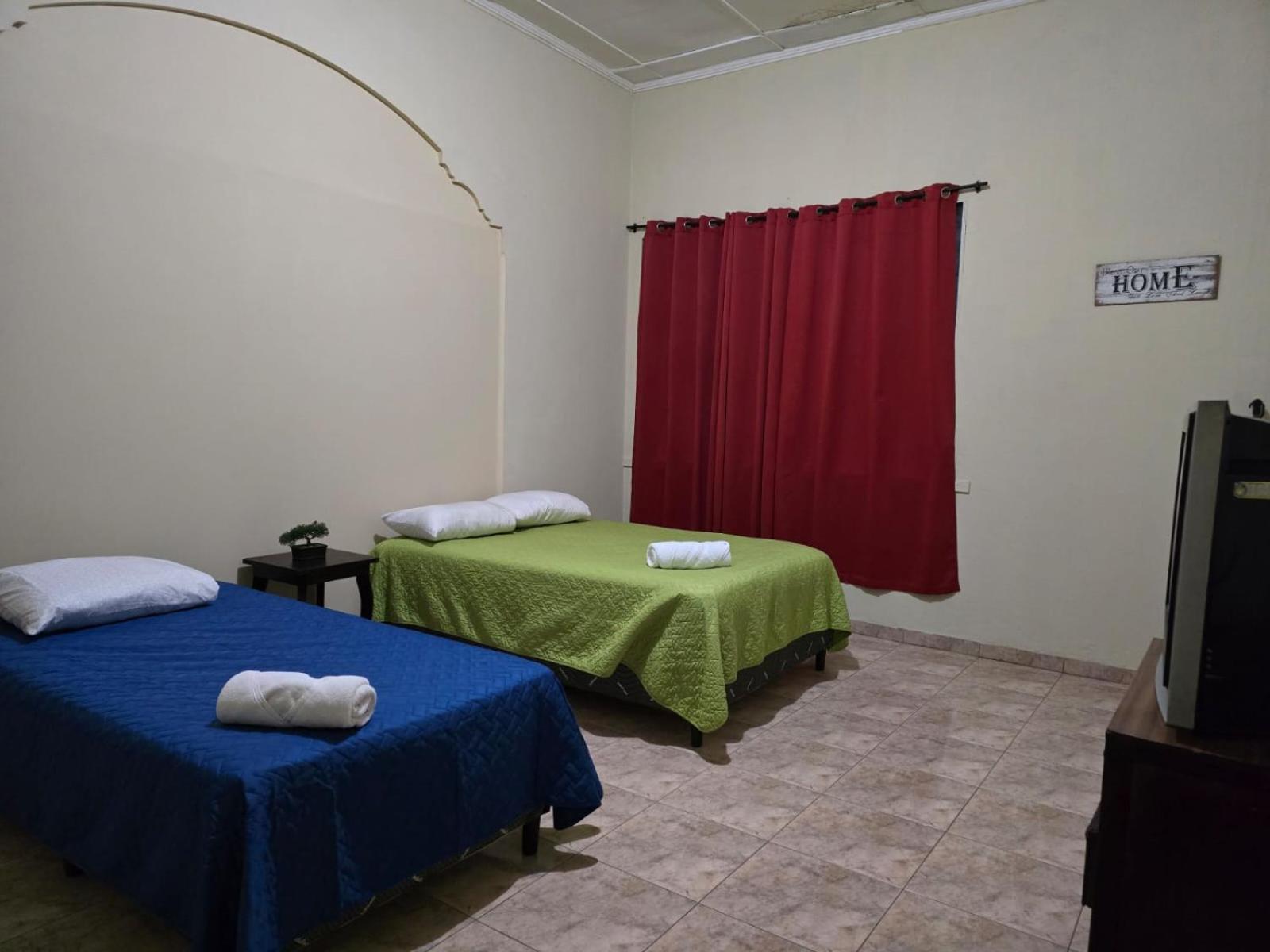 Hostal Casa Luna Santa Ana Bagian luar foto